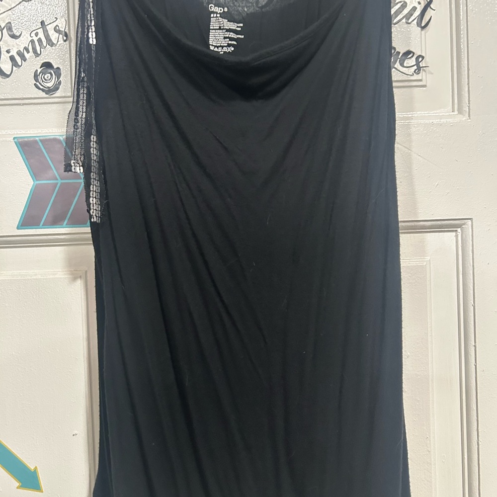 GAP Black Top